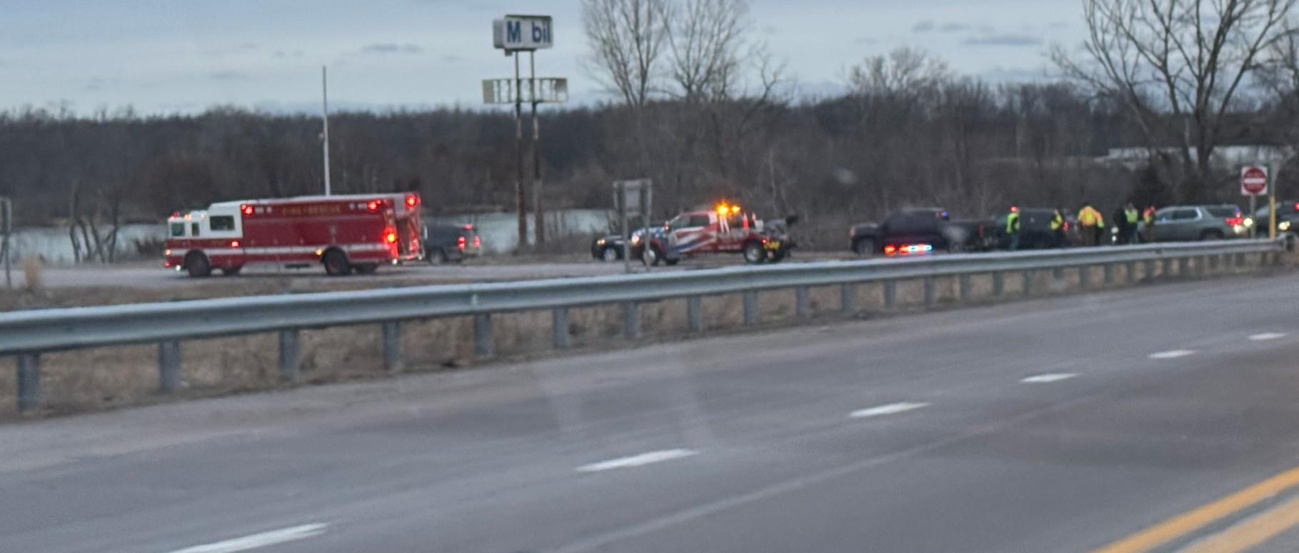 1 Killed, 3 Hurt After Rollover Crash On I-90/94